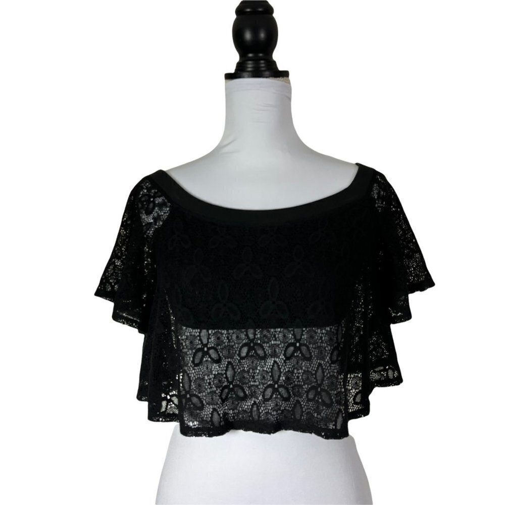 𝅺kimchi Blue Black Lace Cropped Top Semi Sheer size XS